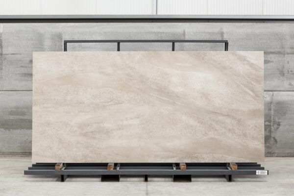 NEOLITH MIRAGE Silk 320x150 6mm Naturkante – Bild 2